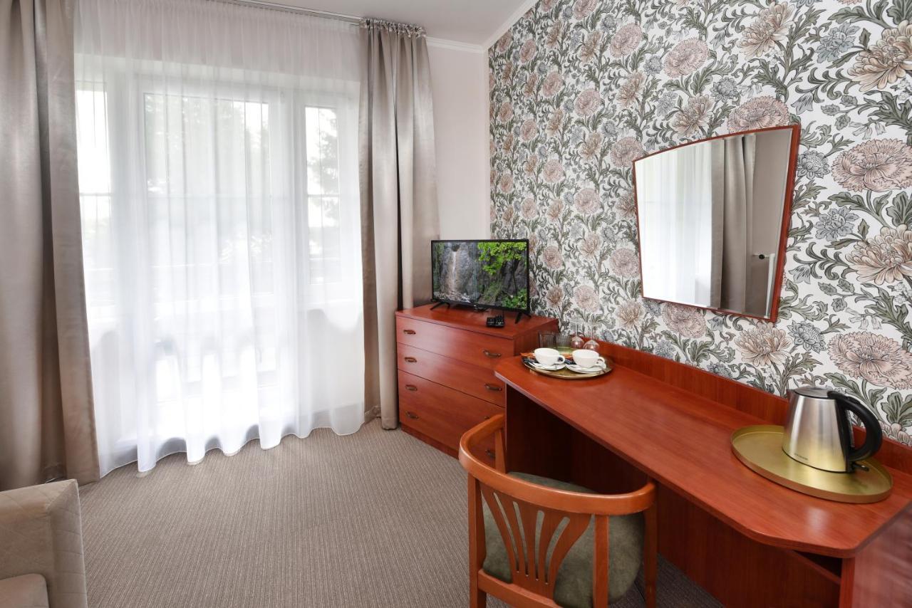 Aplend Hotel Lujza Major Tatranska Lomnica Ngoại thất bức ảnh