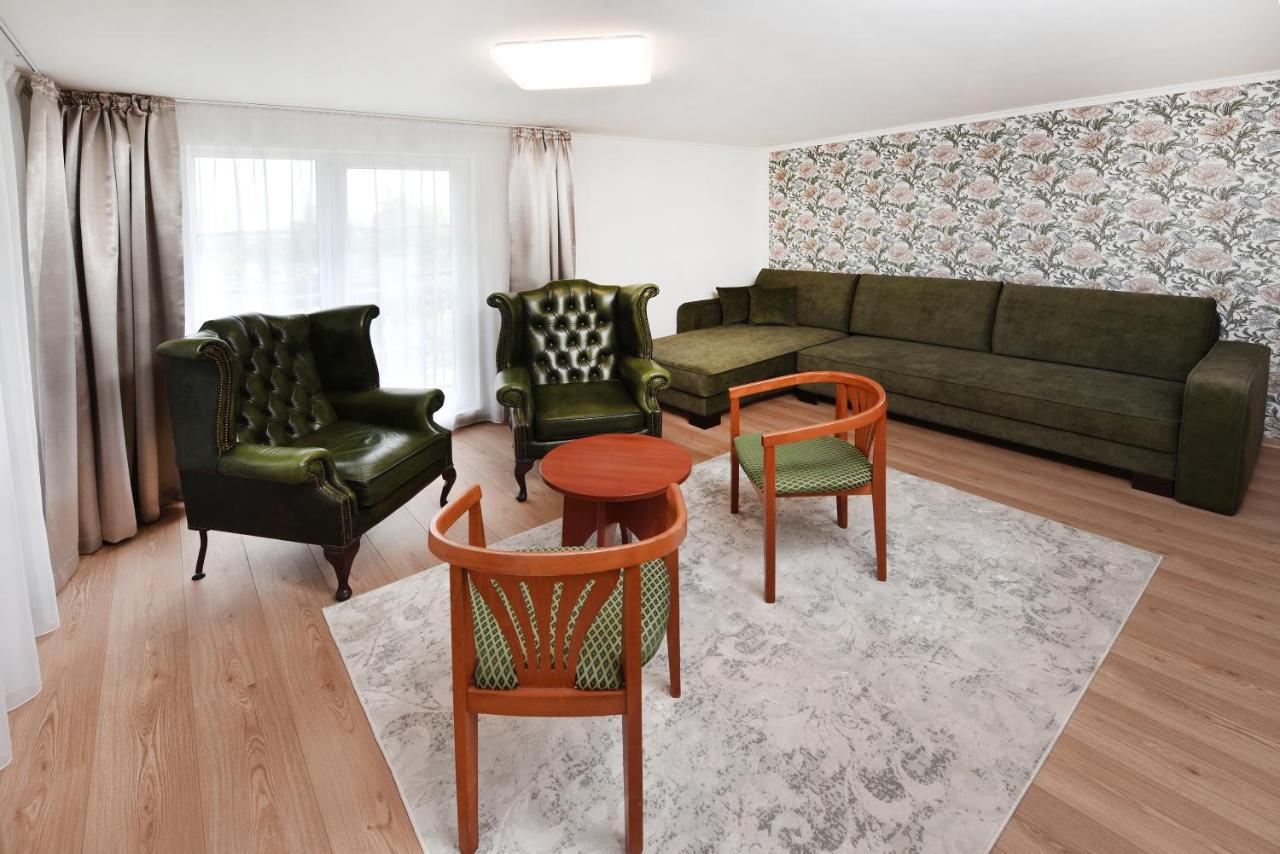 Aplend Hotel Lujza Major Tatranska Lomnica Ngoại thất bức ảnh