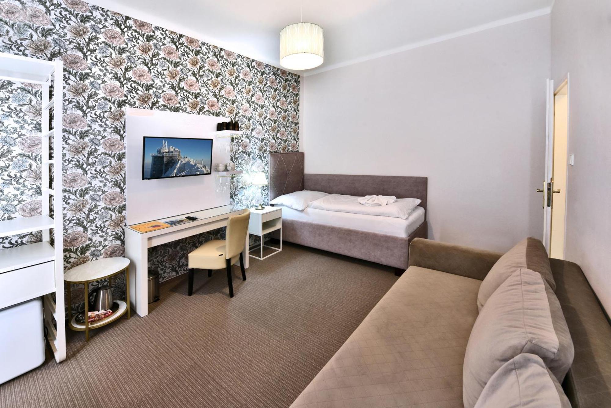 Aplend Hotel Lujza Major Tatranska Lomnica Ngoại thất bức ảnh
