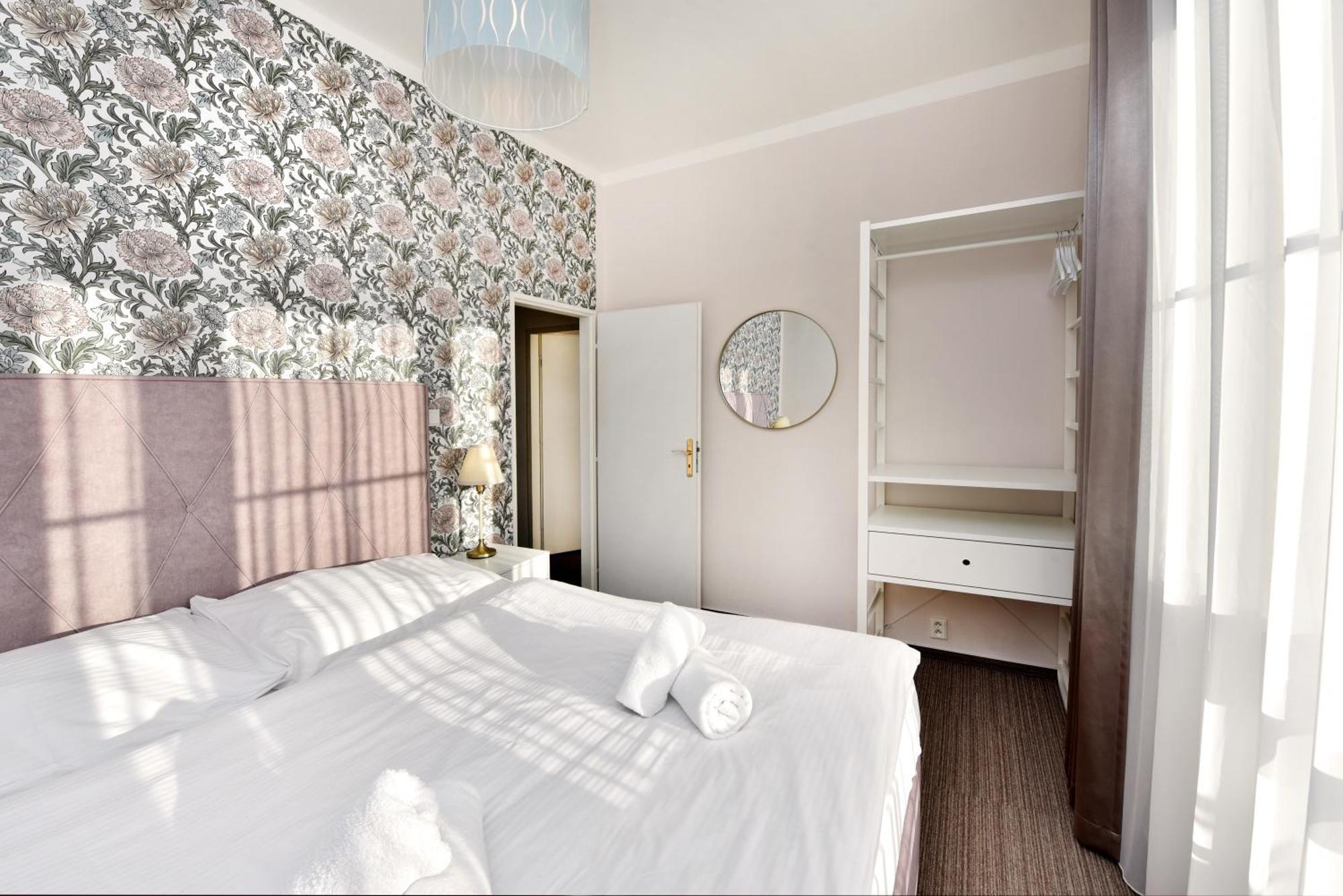 Aplend Hotel Lujza Major Tatranska Lomnica Ngoại thất bức ảnh