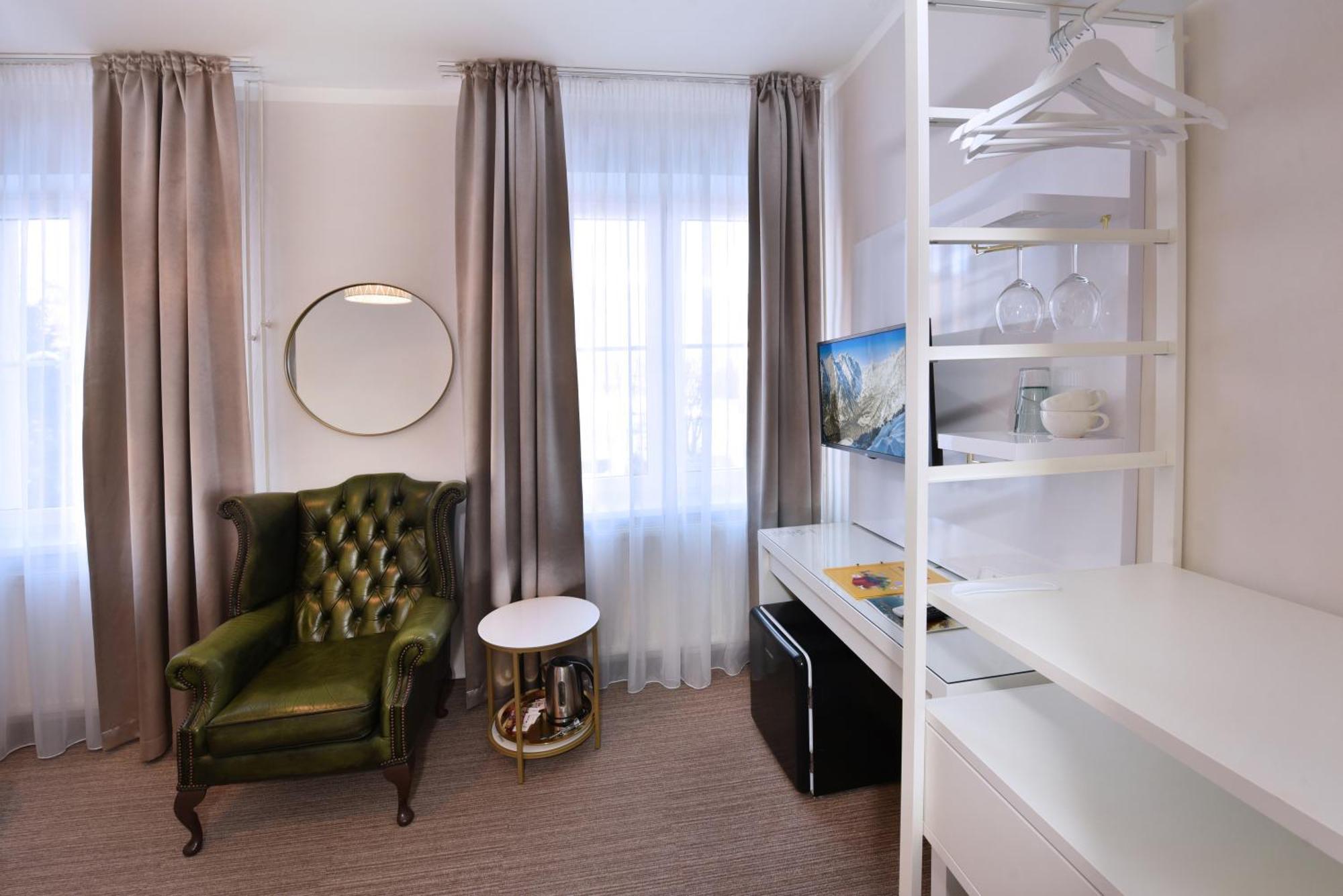 Aplend Hotel Lujza Major Tatranska Lomnica Ngoại thất bức ảnh